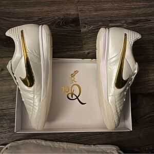 Nike Tiempo Ronaldinho R10 Touch of gold